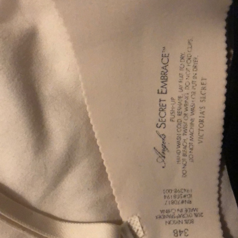 Victoria’s Secret 34B Bra Lot - Picture 3 of 8